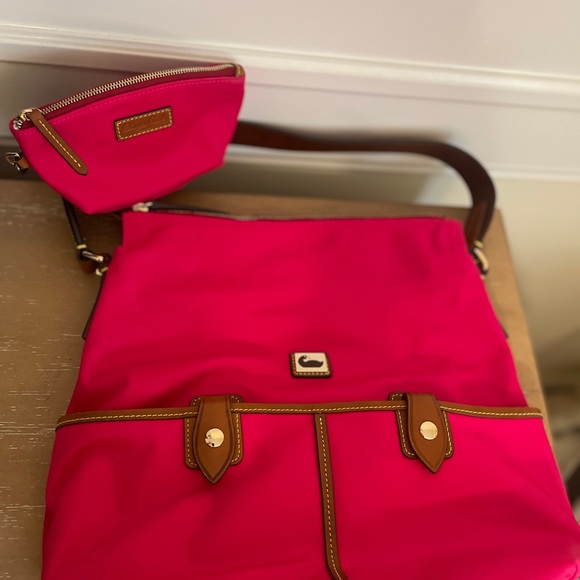 New. Never used Hot pink Fuchsia Dooney & Bourke Matching Set Hobo bag w/ bag - Picture 7 of 9